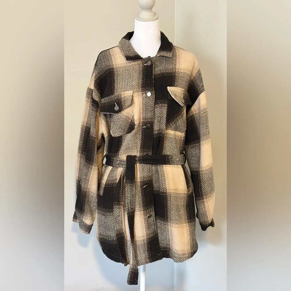 🌸 She + Sky Women’s Size Large Plaid Brown Belted Shacket